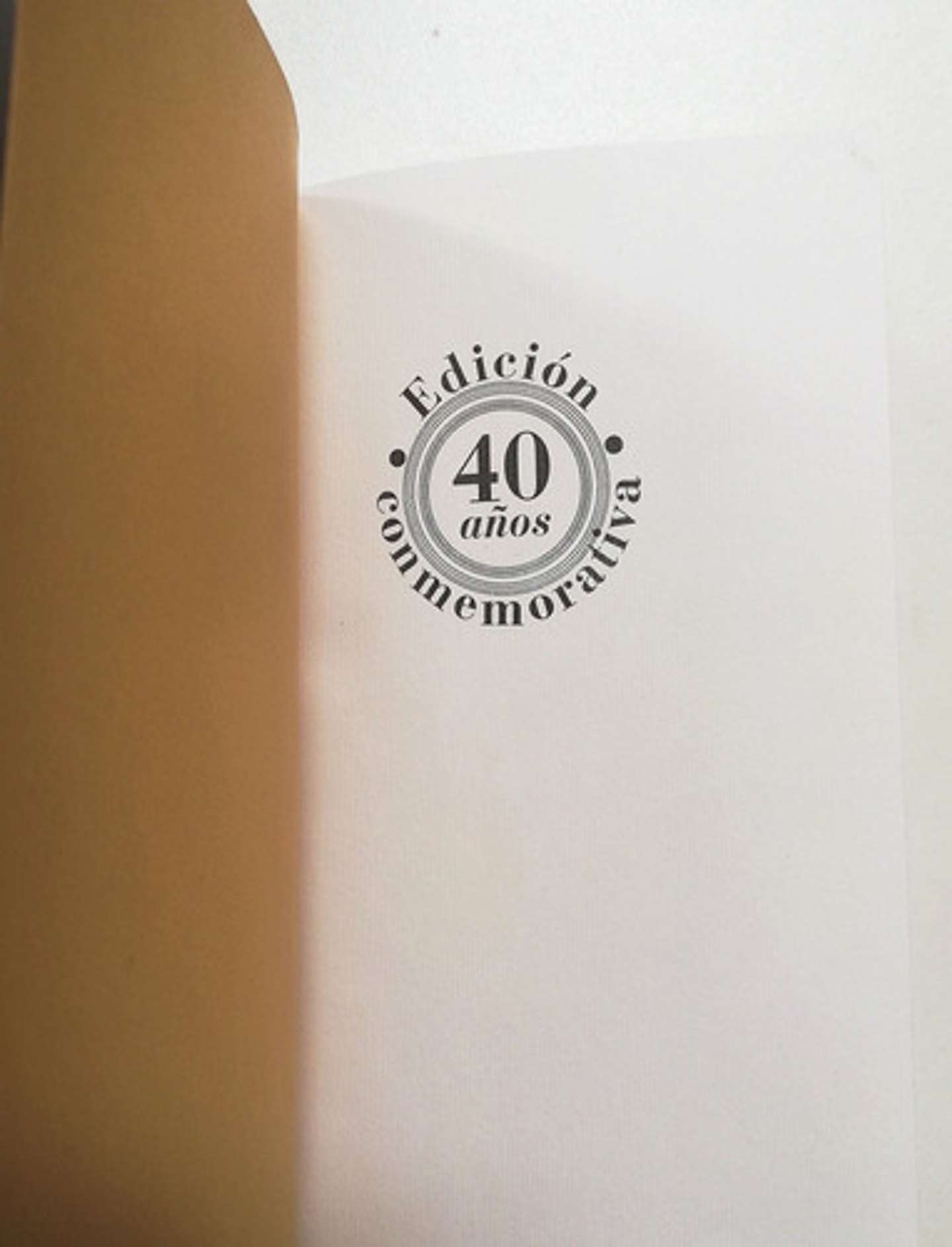 Contra Natura - Rodolfo Hinostroza - Tapa Dura [firmado]  2