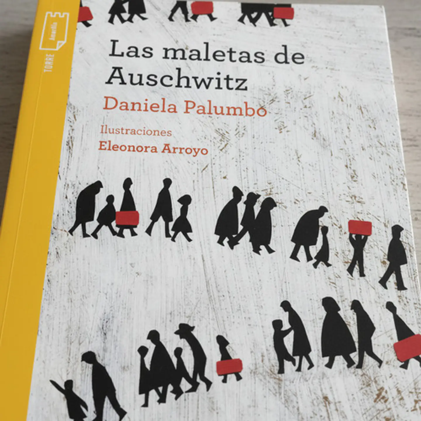 Las Maletas De Auschwitz - Daniela Palumbo (rediseño) 4