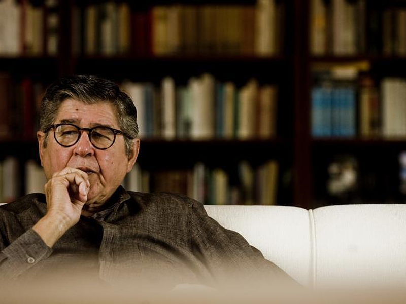 Cinco libros de Alfredo Bryce Echenique