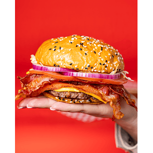 Burger 01 + Papas fritas + Bebida gratis