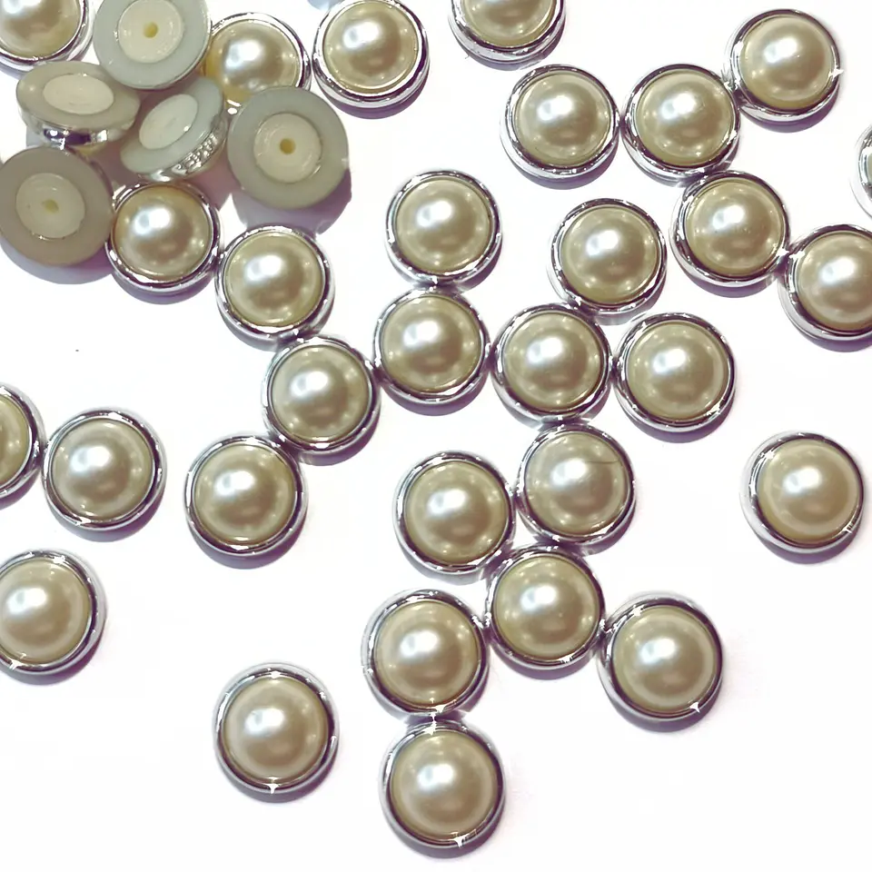 Medias Perlas con base 10 mm. Incluyen Remaches (50 un.) 2