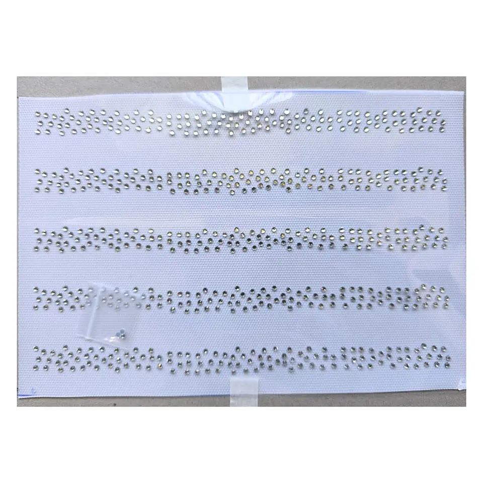 Lámina de Strass Hotfix Tiras Efecto Ondulado ss10 3