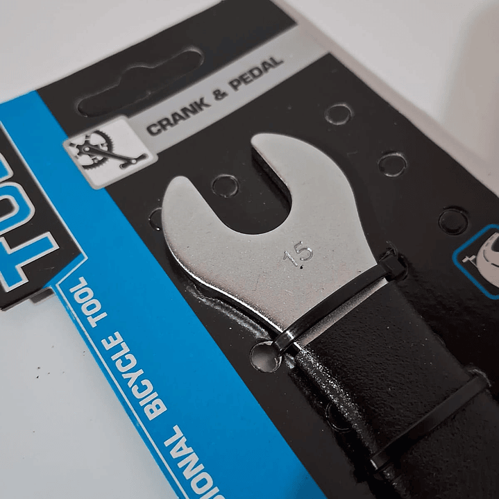 Llave de pedal TOBE con allen  3