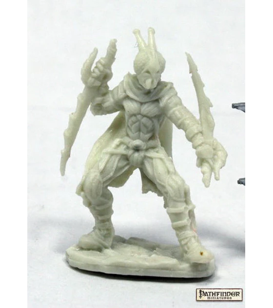 Figura Red Mantis Assassin