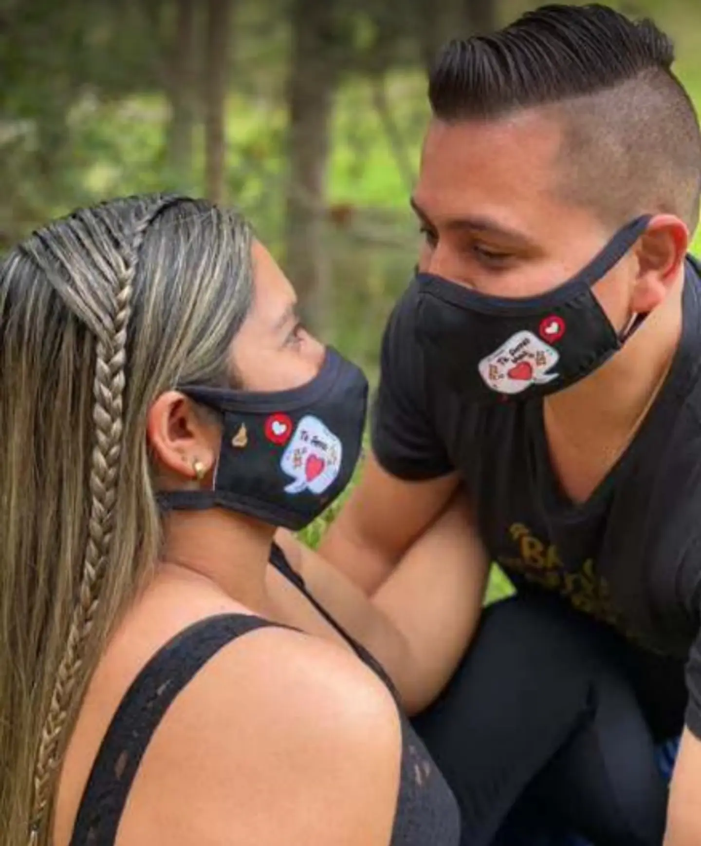 Tapaboca Pera D.K Pareja Por Unidad 9