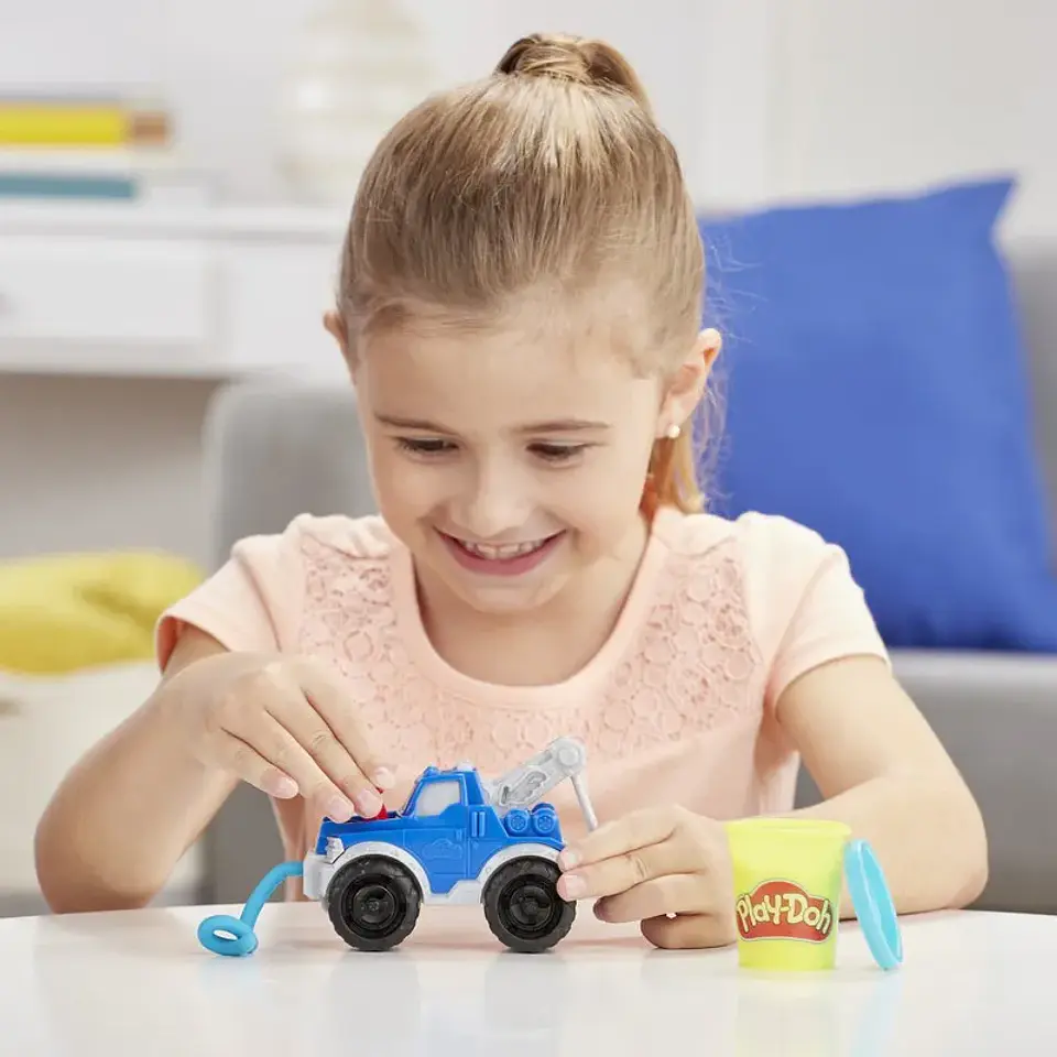 Plastilina Play Doh Wheels Camion Grúa 5