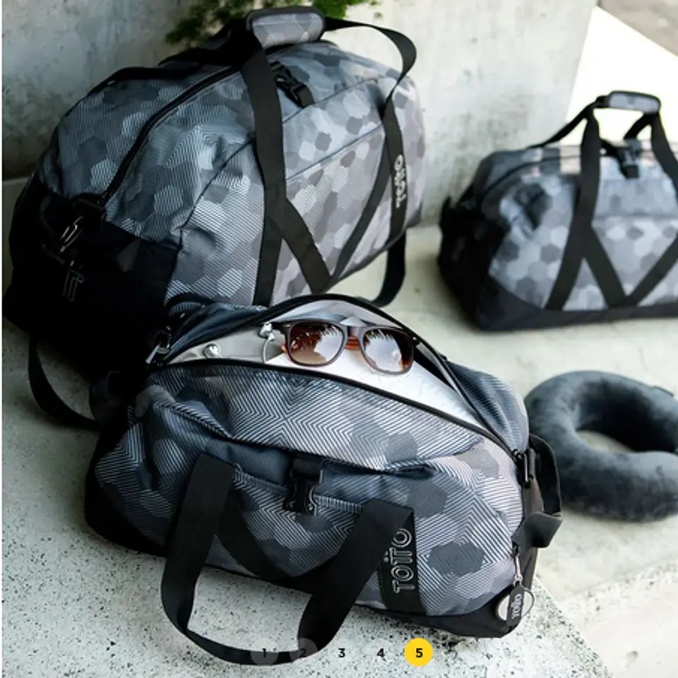 Maleta Deportiva Pequeña Bungee  15