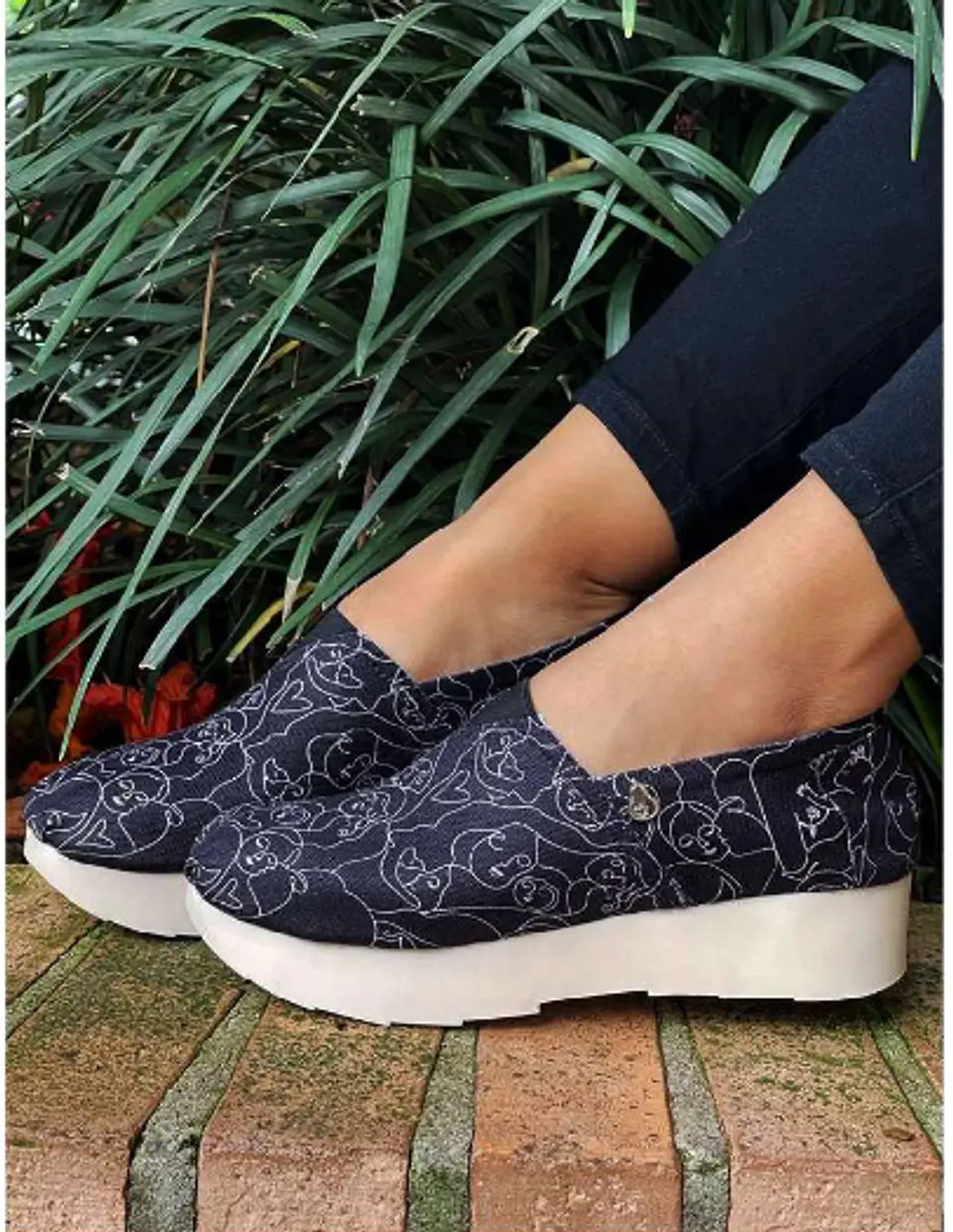 Zapato Pera D.K Plataforma Negro Siluetas 1