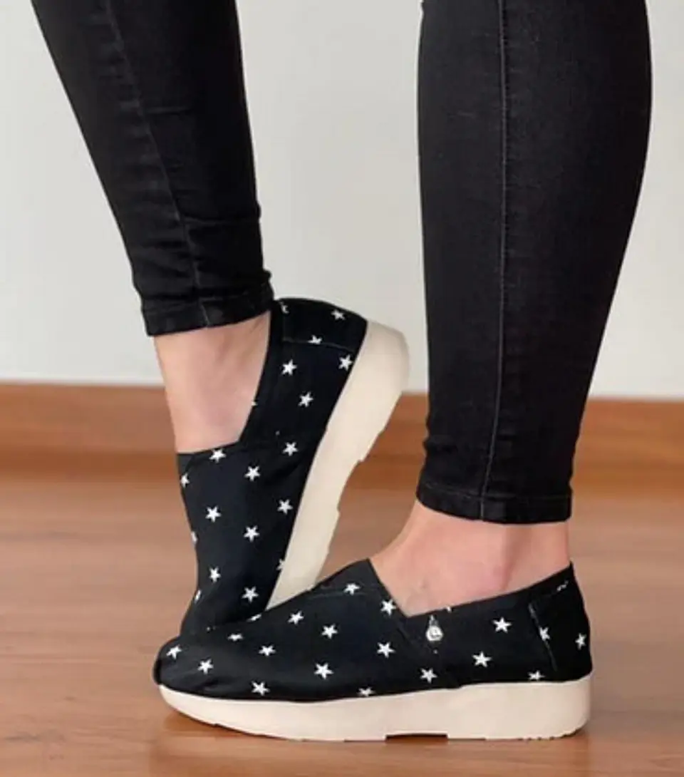 Zapato Pera D.K Plataforma Negro Estrellas 1