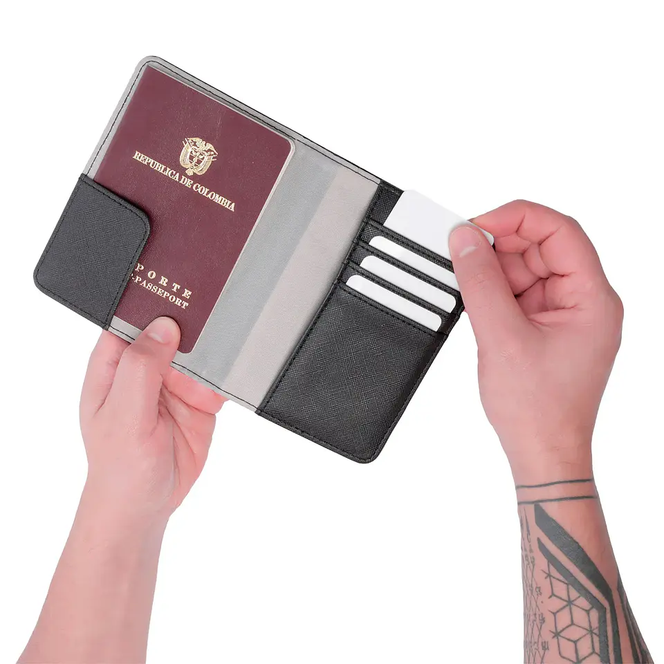 Porta Pasaporte Holdery  3