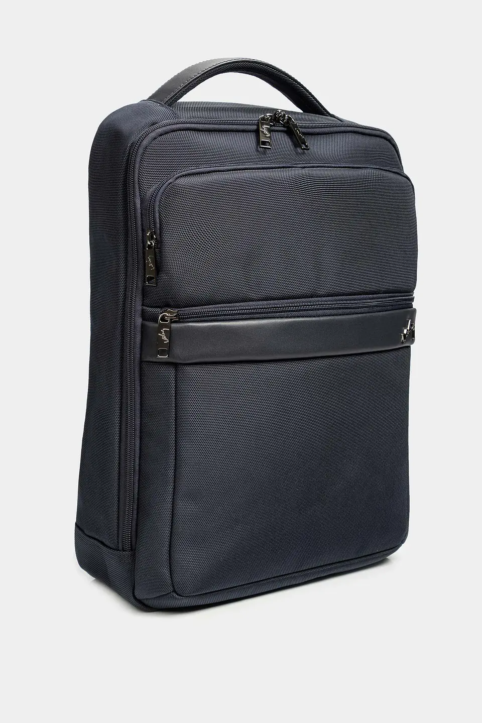 Tula Morral  Velez Bolt 3