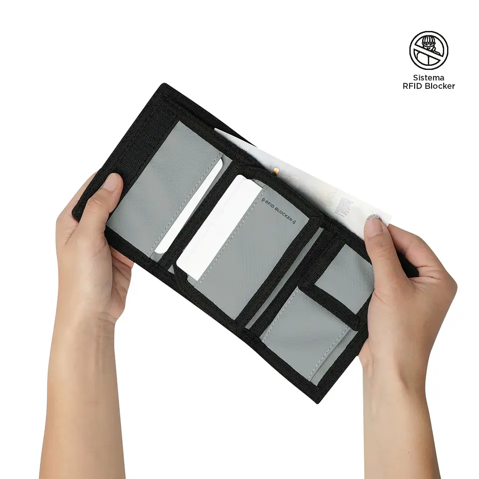 Billetera Totto Contrast Chain con RFID Blocker 4