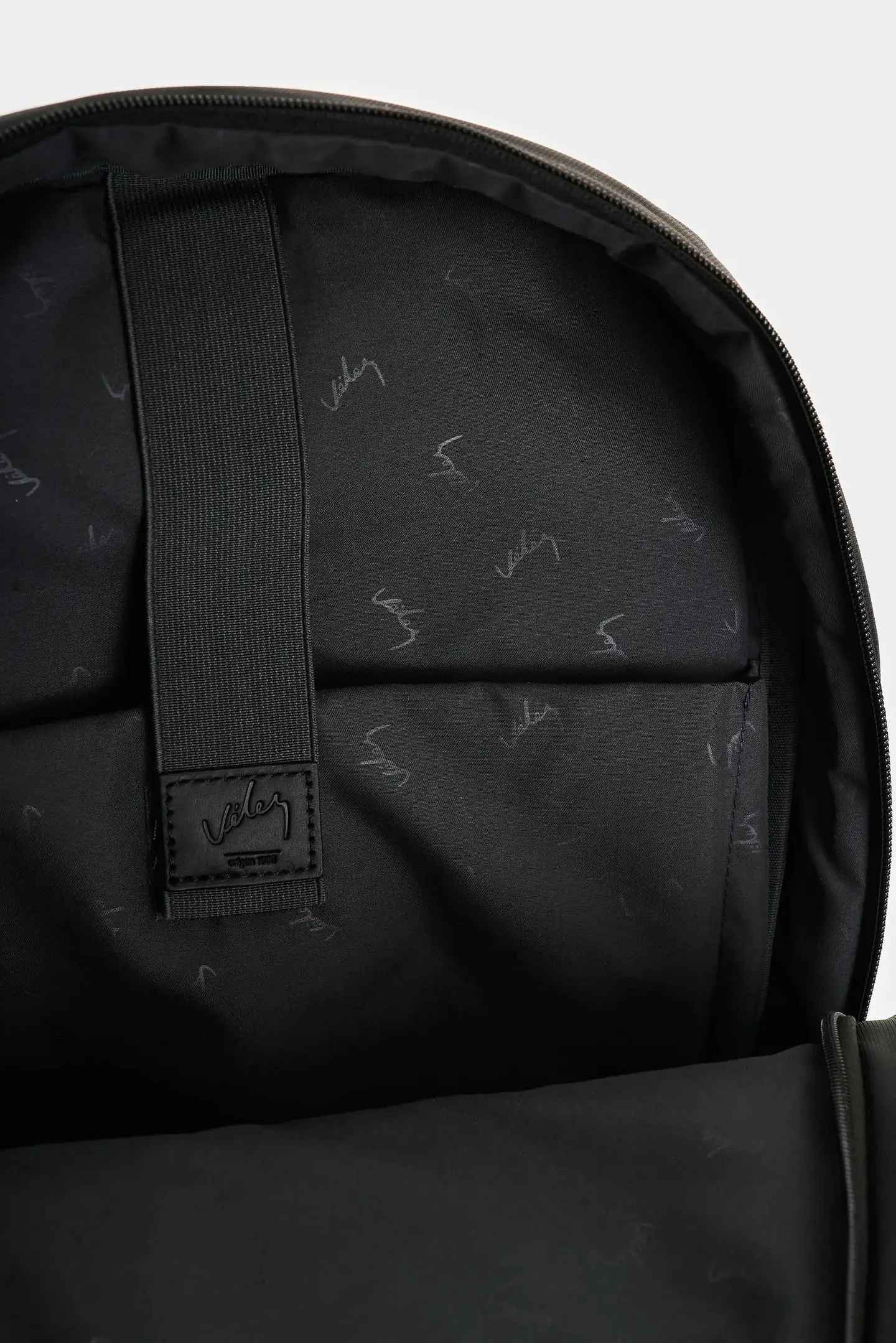 Tula morral  Velez en lona Teramo 5