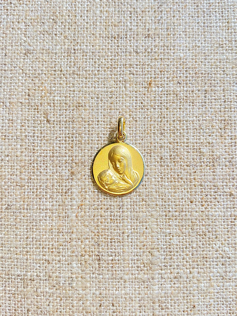 Medalla Virgen con Niño Jesús  1