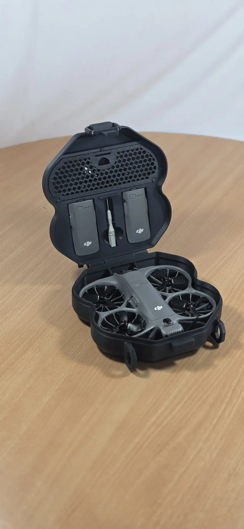 Estuche Rígido de Protección para Drone DJI Neo - Case de Transporte en 3D 5