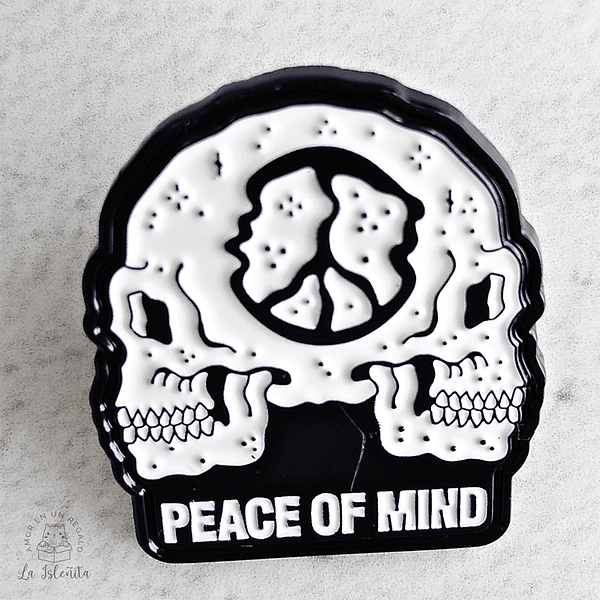 Pin Calavera Peace of Mind regalos punk