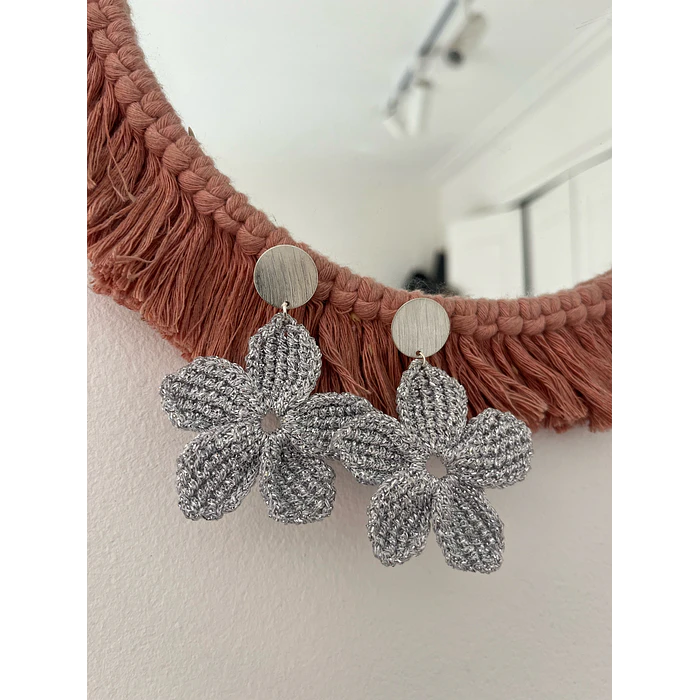 Aros Magnolia Silver