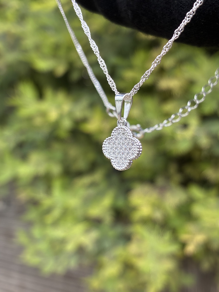 Collar tipo Van Cleef brillante  1