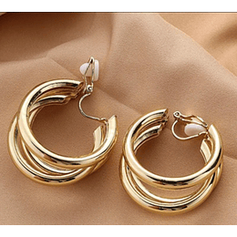 AROS ARGOLLA TRIPLE DORADA