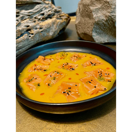 Tiradito de Salmón Thai