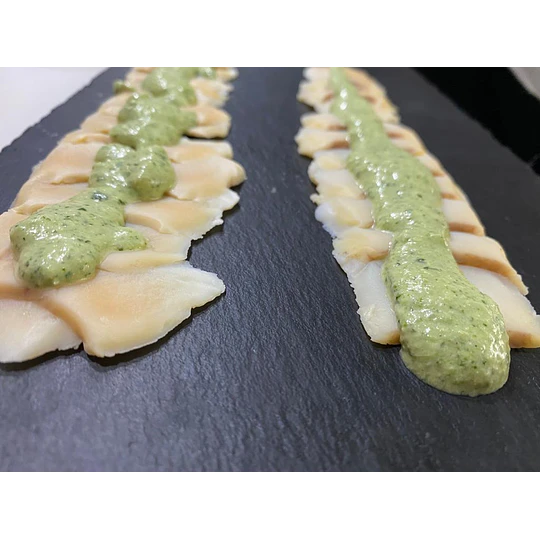 Tiradito de Locos con salsa acevichada