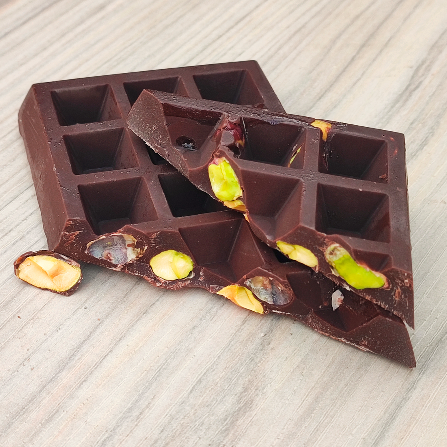 Barra de Chocolate con Pistachos  5