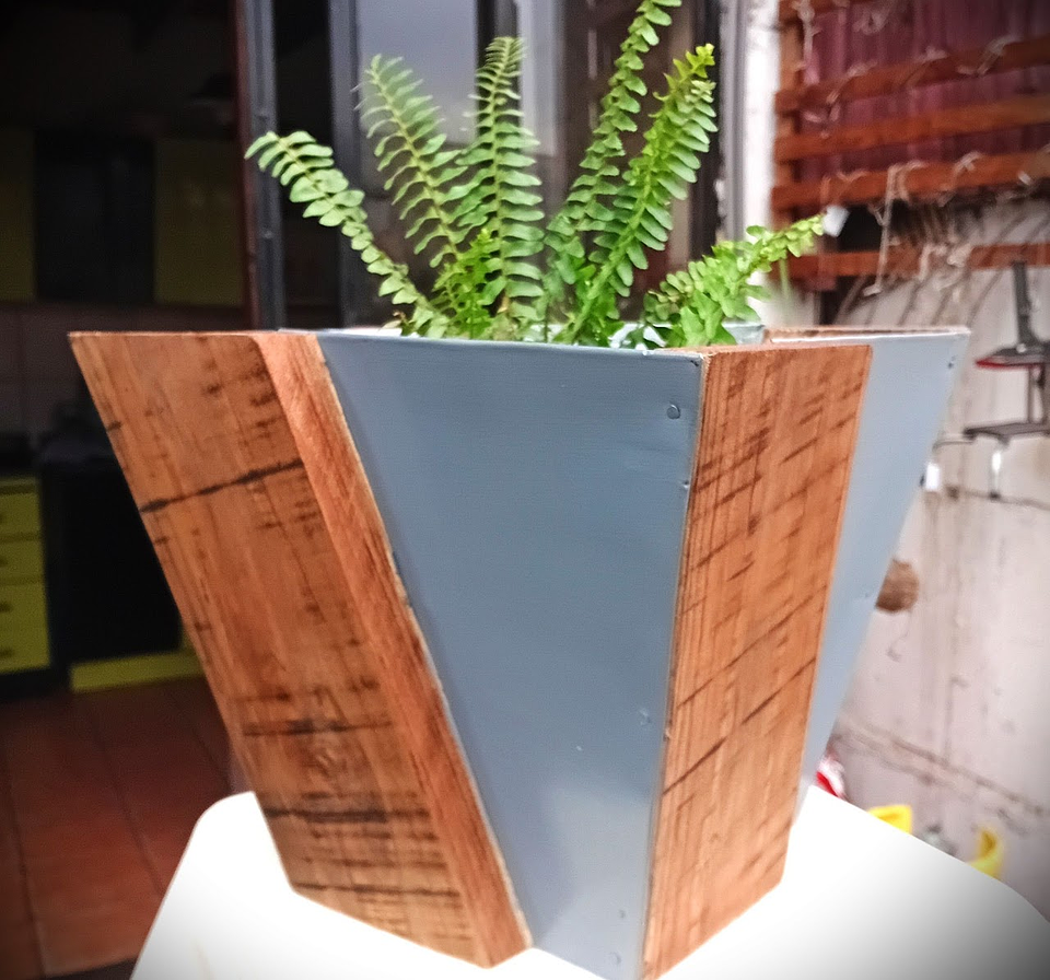 🌱 Circuito Verde SpA – Maceteros Sustentables y Talleres de Reciclaje Creativo desde Graneros 5