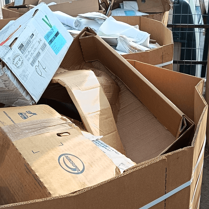 Servicio de Retiro de Papel y Cartones para Empresas en la Región Metropolitana 1