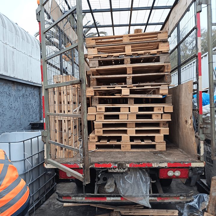 Servicio de Retiro de Madera para Empresas en la Región Metropolitana 2