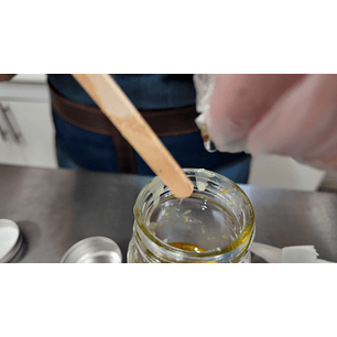 Taller de Cosmética Natural: Aprende a Crear tu Barra Regeneradora y Cicatrizante – Kit Hágalo Usted Mismo