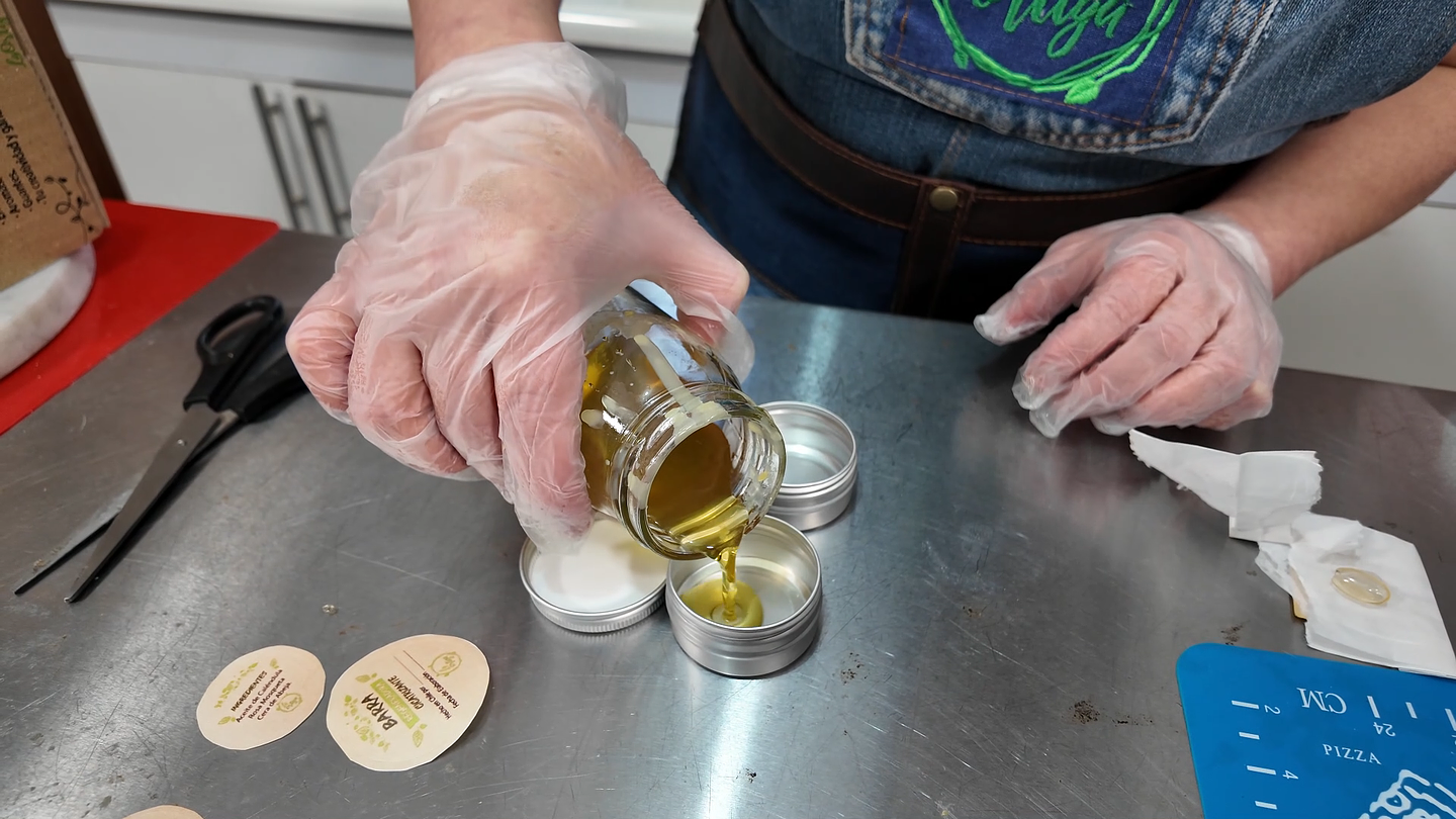 Taller de Cosmética Natural: Aprende a Crear tu Barra Regeneradora y Cicatrizante – Kit Hágalo Usted Mismo 3