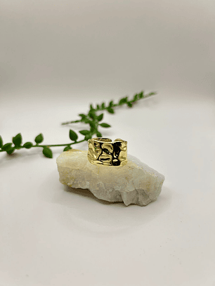 Anillo Martillado Gold
