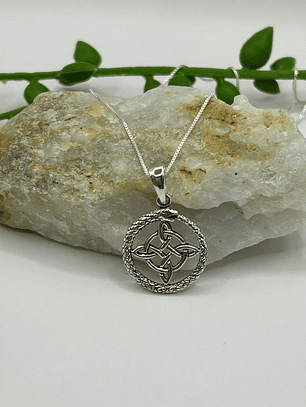 Collar nudo de brujas Uróboros