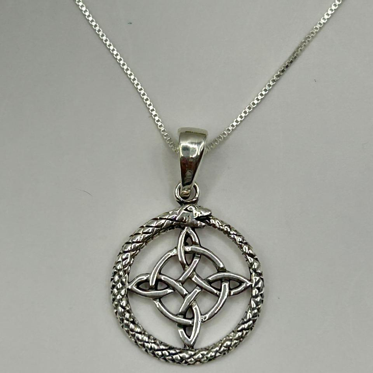 Collar nudo de brujas Uróboros 2