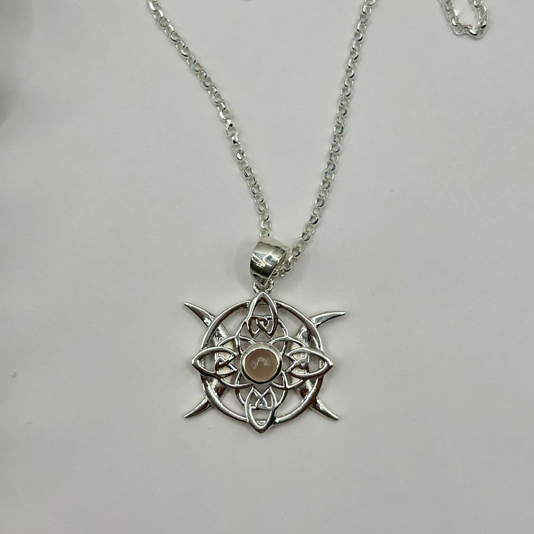 Collar nudo de brujas luna invertida cuarzo rosado 3
