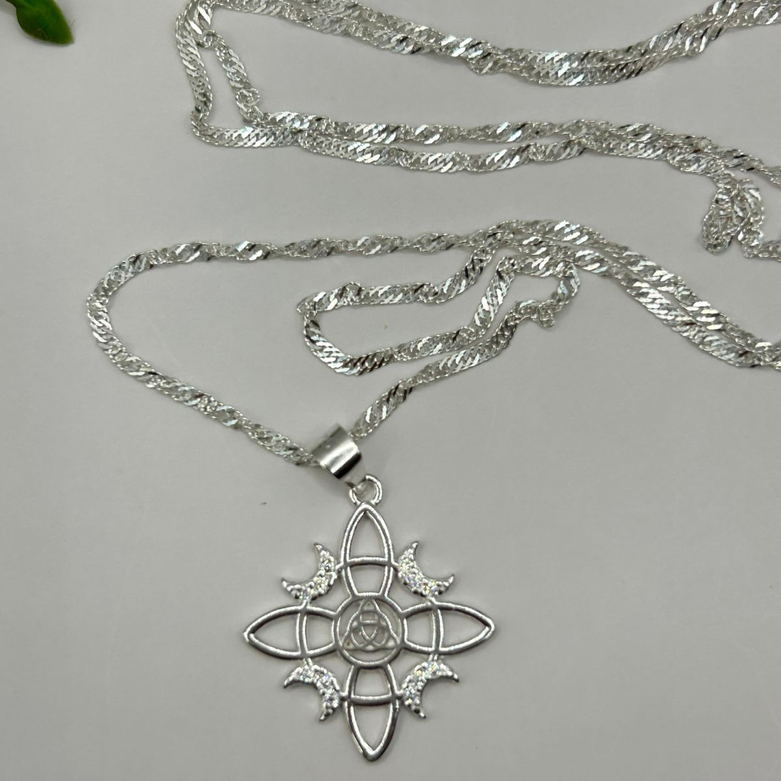 Collar nudo de brujas briqueta media luna circones 2