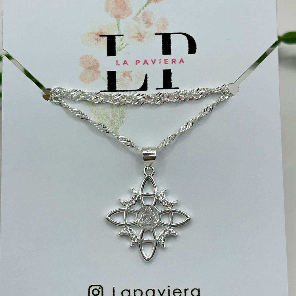 Collar nudo de brujas briqueta media luna circones 4