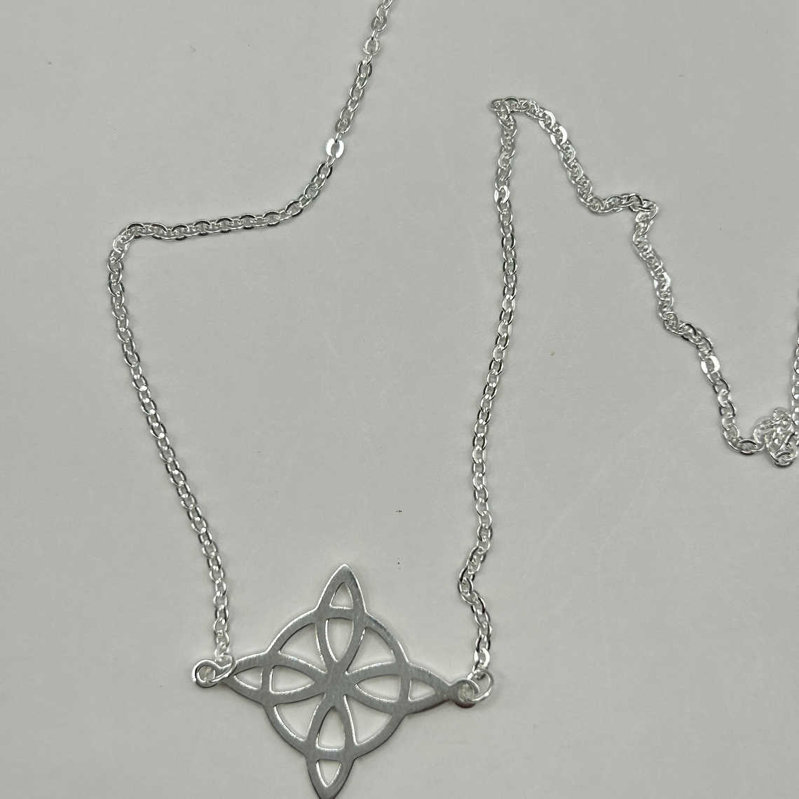 Collar Nudo de Brujas  2