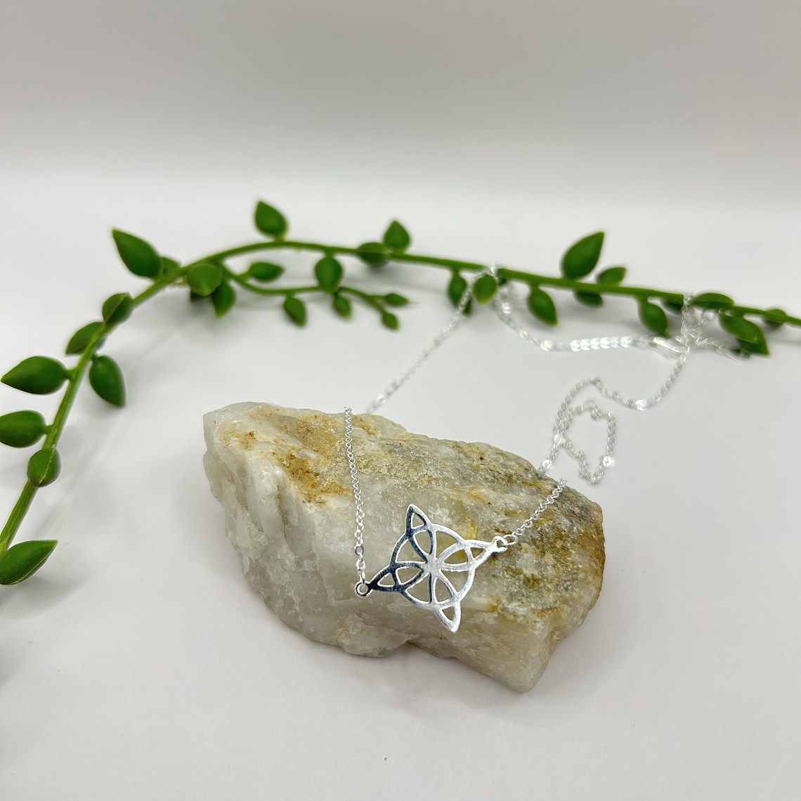 Collar Nudo de Brujas  1