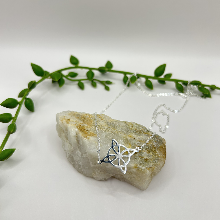 Collar Nudo de Brujas  1