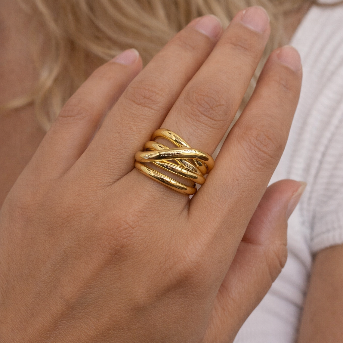 Anillo Entrelazo Dorado 1