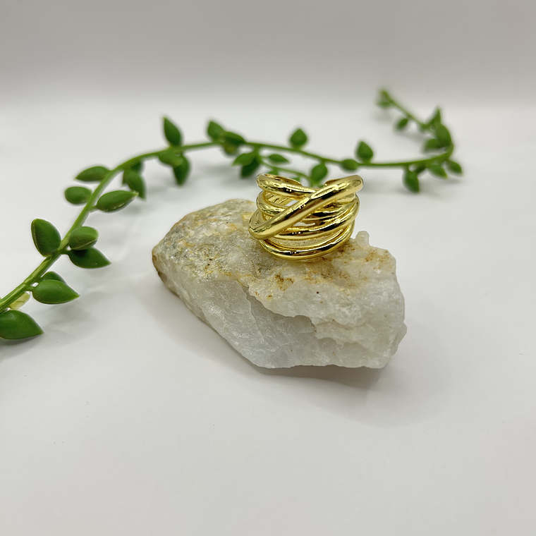 Anillo Entrelazo Dorado 3
