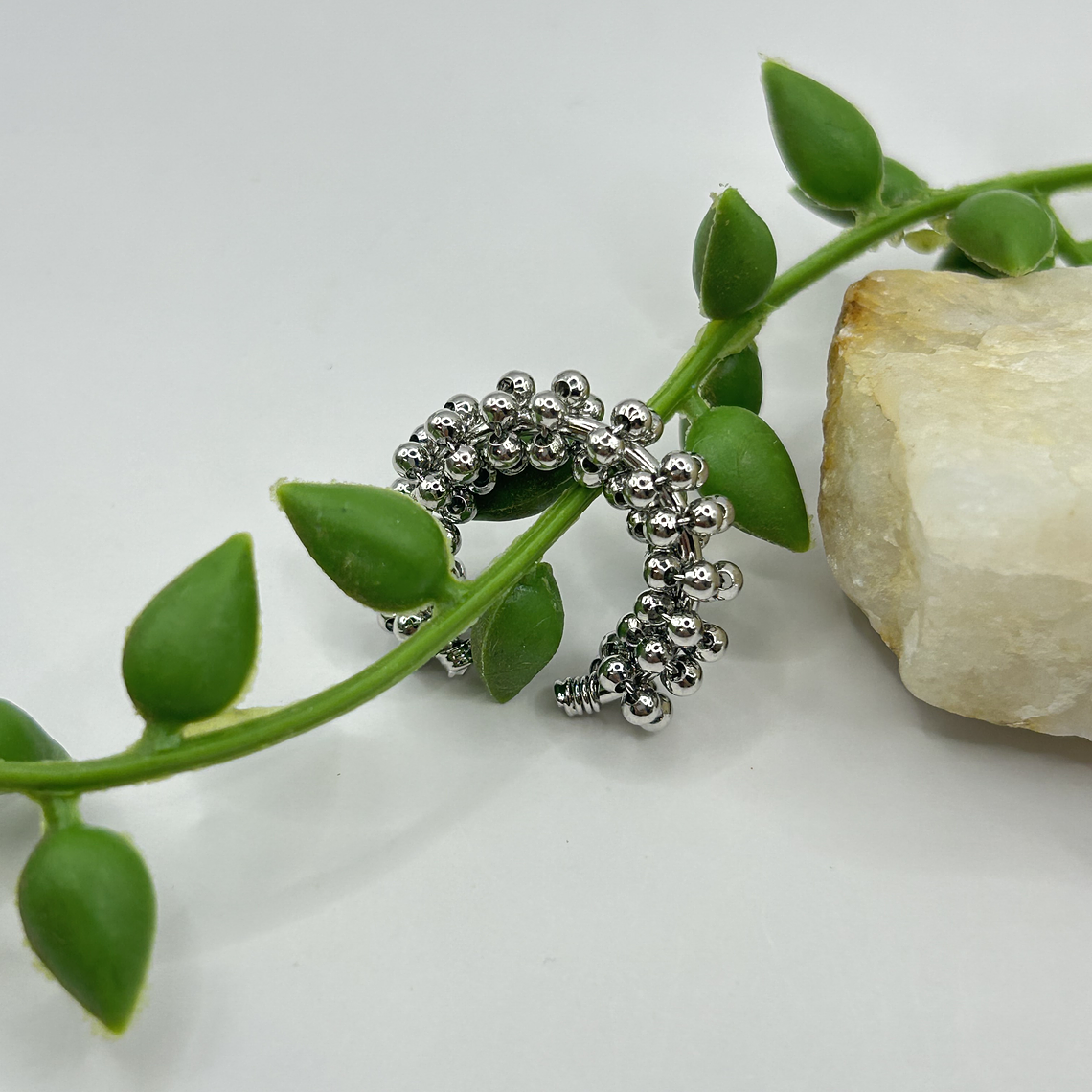 Earcuff Aura Plateada  4