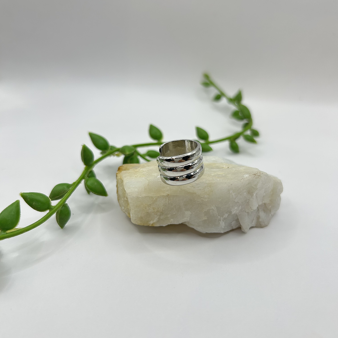 Earcuff Éter Plateado  2