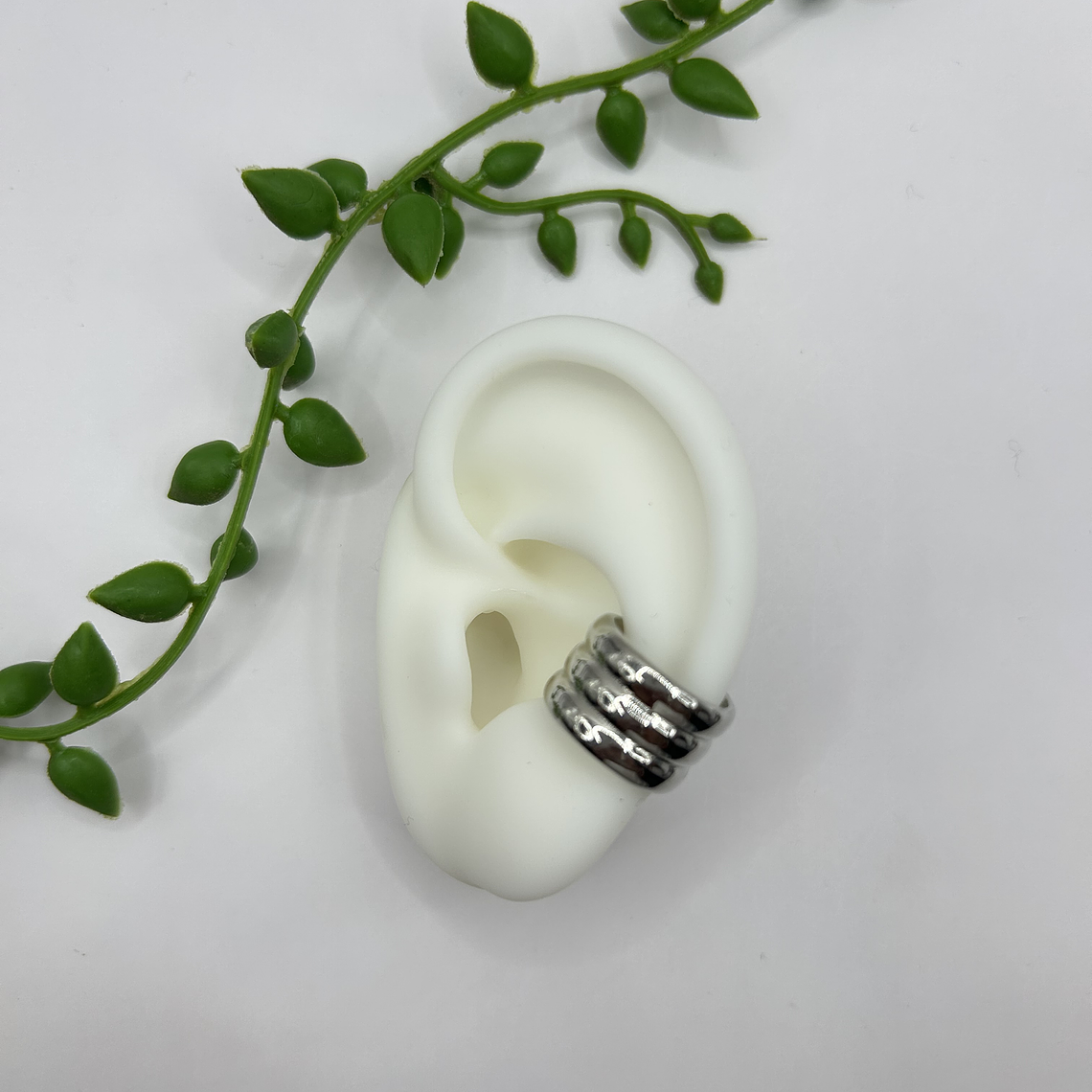 Earcuff Éter Plateado  1