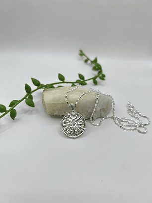 Collar Sol Eterno Plateado