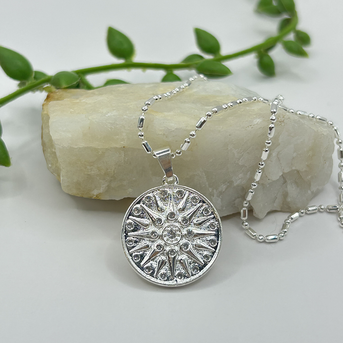 Collar Sol Eterno Plateado 2