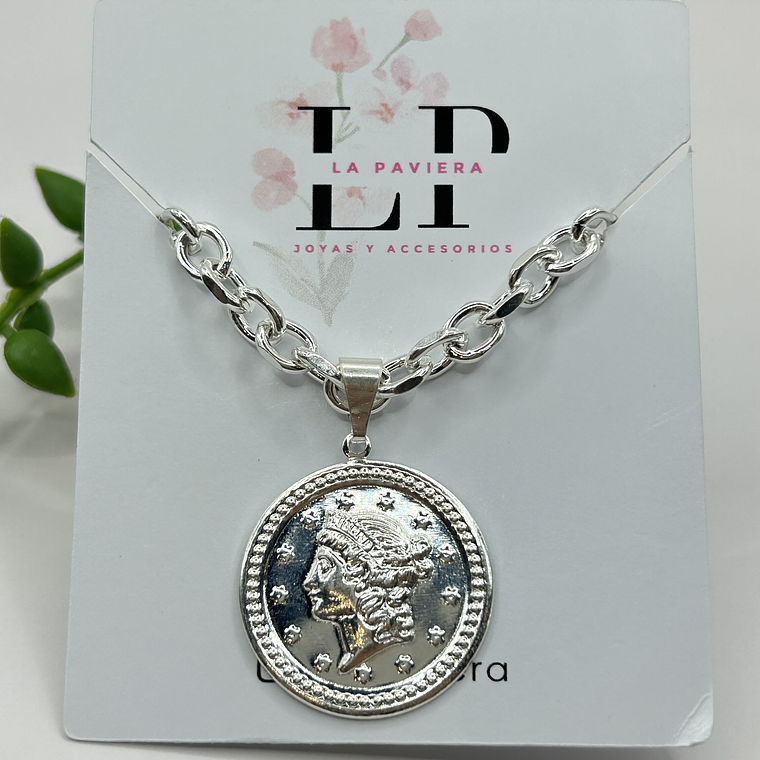 Collar Medallón Atenea Plateado 3