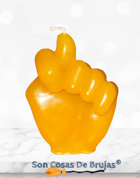 Vela Puño Amarillo - 8,5 cm aprox.