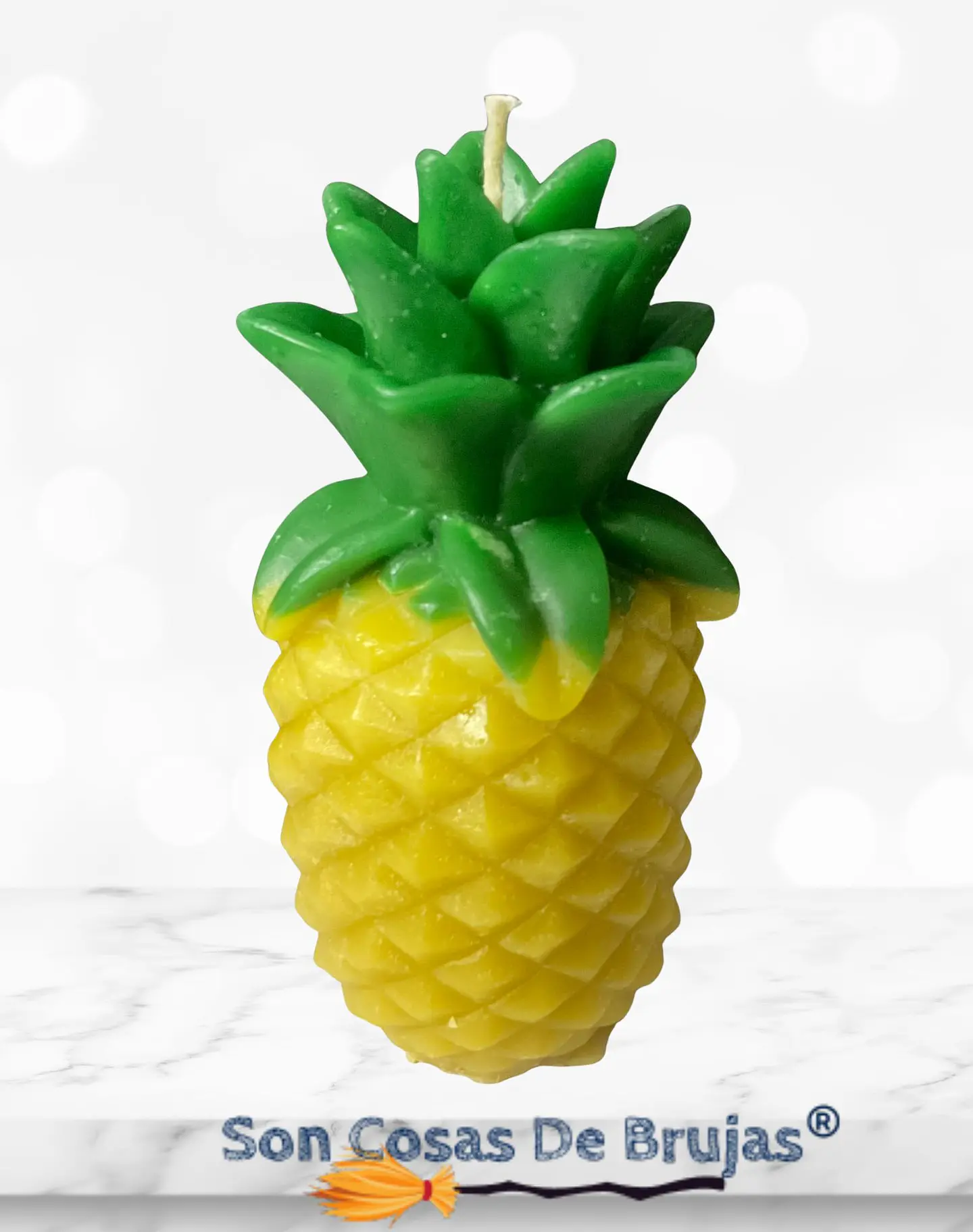 Vela Piña 175 grs. 11 x 5,5 cm aprox. 1
